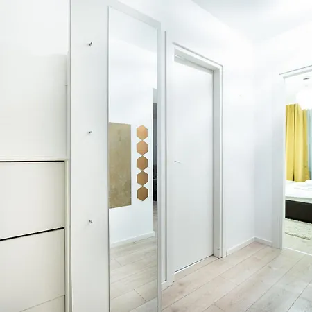 Opal Luxury Aviatiei