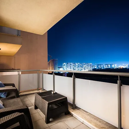 Opal Luxury Aviatiei * Bükreş