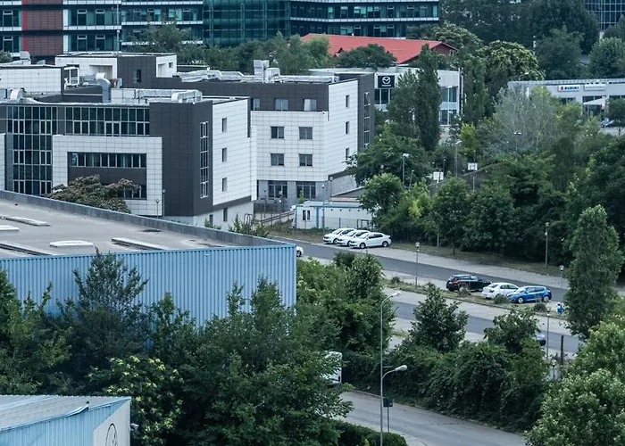 Opal Luxury Aviatiei *